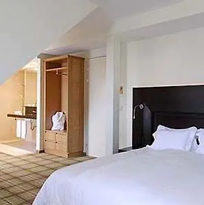 Hotel Schiller Betriebe Ag 4*